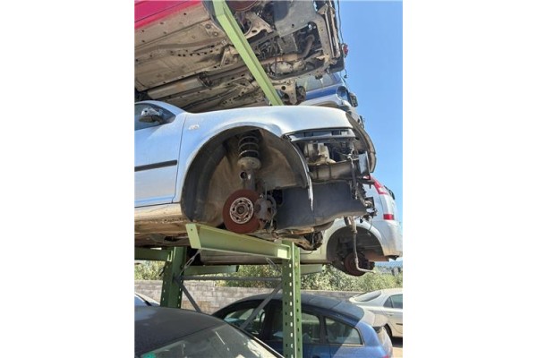 Recambio de aleta delantero derecha para volkswagen golf iv berlina (1j1) 1.6 16v referencia OEM IAM   