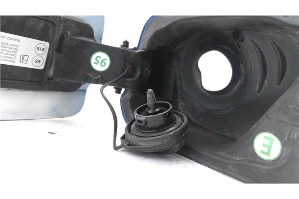 Recambio de tapa exterior combustible para seat ateca (khp) 1.5 style referencia OEM IAM 575809702  