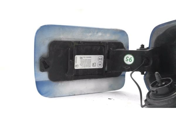 Recambio de tapa exterior combustible para seat ateca (khp) 1.5 style referencia OEM IAM 575809702  