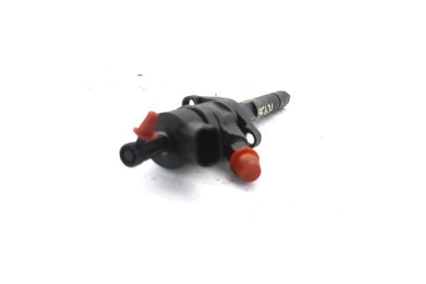 Recambio de inyector para ford fiesta vi 1.6 tdci referencia OEM IAM 0445110239 606680 