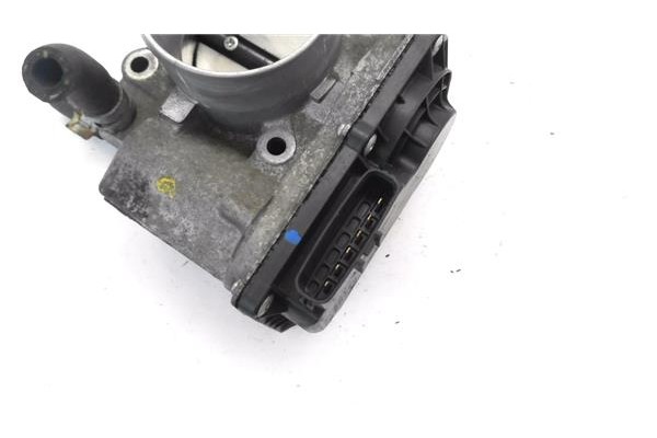 Recambio de caja mariposa aire para toyota auris (e15) 1.6 vvti referencia OEM IAM 2203037010  