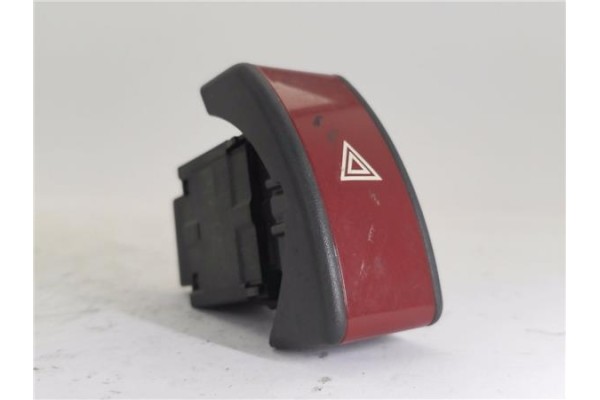 Recambio de interruptor luces emergencia para opel corsa c 1.0 blue line referencia OEM IAM 13539900  