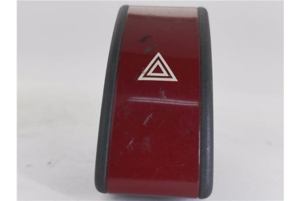 Recambio de interruptor luces emergencia para opel corsa c 1.0 blue line referencia OEM IAM 13539900  