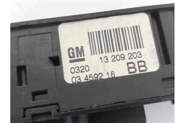 Recambio de mando elevalunas delantero izquierdo para opel astra h berlina 1.6 cosmo referencia OEM IAM 13209203  