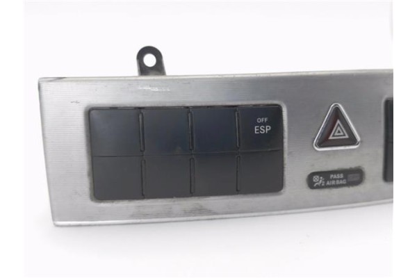 Recambio de mando multifuncion para mercedes-benz clase c (bm 203) berlina 2.0 180 (203.035) referencia OEM IAM 2038701710  