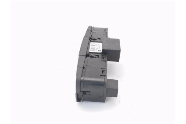 Recambio de interruptor luces emergencia para seat ibiza berlina (6j5) 1.4 fr referencia OEM IAM 6J0927137C  