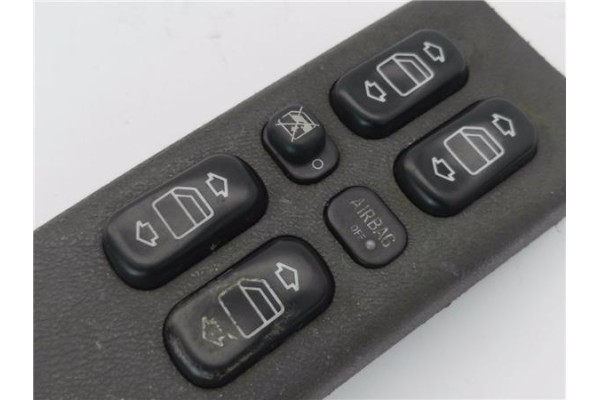 Recambio de mando elevalunas delantero izquierdo para mercedes-benz clase a (bm 168) 1.6 140 (168.031) referencia OEM IAM 168820