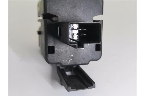 Recambio de interruptor luces emergencia para mercedes-benz clase a (bm 168) 1.4 140 (168.031) referencia OEM IAM A1688201210  