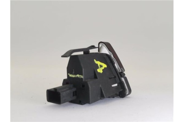 Recambio de interruptor luces emergencia para mercedes-benz clase a (bm 168) 1.9 190 l (168.132) referencia OEM IAM 1688206710  
