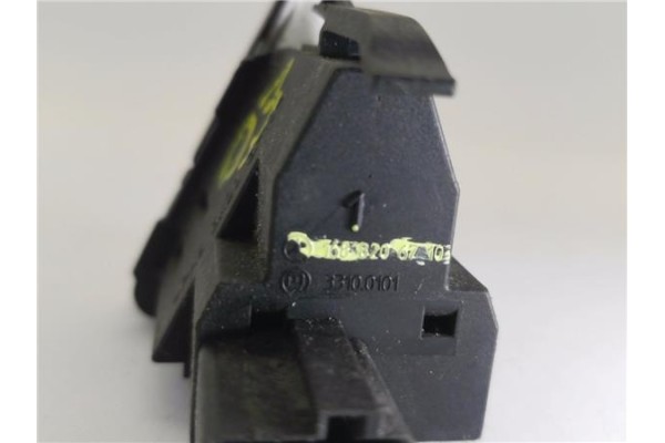 Recambio de interruptor luces emergencia para mercedes-benz clase a (bm 168) 1.9 190 l (168.132) referencia OEM IAM 1688206710  