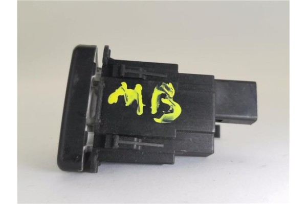 Recambio de interruptor luces emergencia para mercedes-benz clase a (bm 168) 1.9 190 l (168.132) referencia OEM IAM 1688206710  