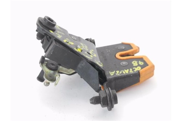 Recambio de cerradura porton para skoda octavia berlina (1u2) 1.6 glx (74kw) referencia OEM IAM 1U6827501C  