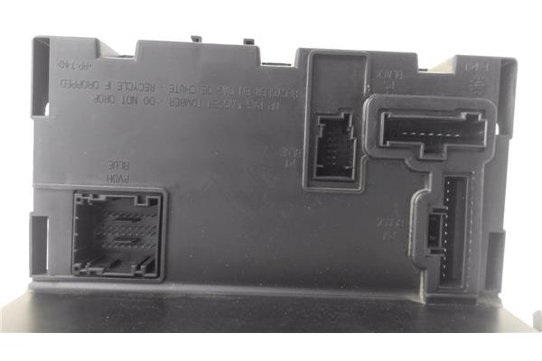 Recambio de caja fusibles/rele para fiat ii panda (169) 1.2 referencia OEM IAM S180131001A  