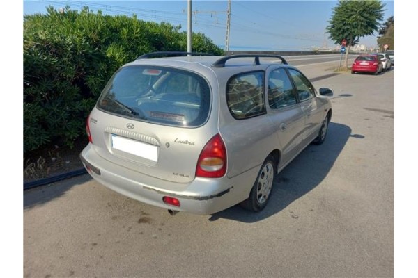 hyundai lantra familiar (rd) del año 1999