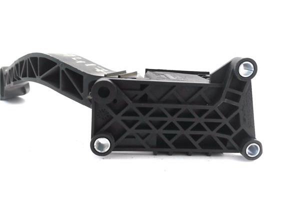 Recambio de potenciometro pedal gas para fiat ii panda (169) 1.2 referencia OEM IAM 13411C  