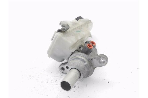 Recambio de bomba freno para toyota avensis cross sport (t27) 2.2 premium referencia OEM IAM 0204255239  