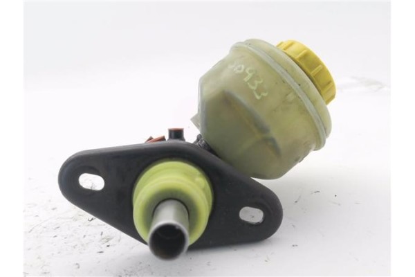 Recambio de bomba freno para nissan vanette cargo (hc23) 2.3 d referencia OEM IAM 74470892  