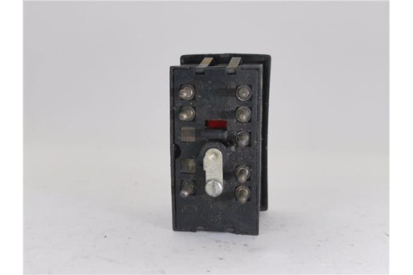 Recambio de interruptor luces emergencia para mercedes-benz clase s (bm 126) berl./coupe 2.6 se 260 referencia OEM IAM 001821795