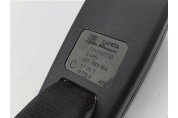 Recambio de anclaje cinturon trasero central para fiat punto / grande punto (199) 1.4 referencia OEM IAM 7355017730 617780100A 
