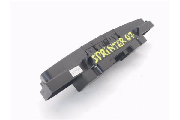 Recambio de interruptor luces emergencia para mercedes-benz sprinter ii camión 1.8 216 (906.113) referencia OEM IAM A9068700910 