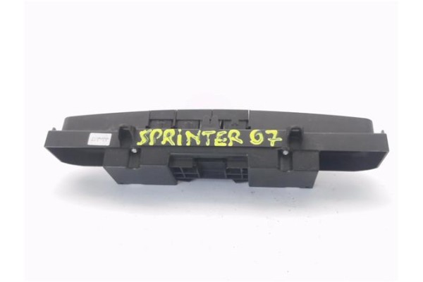 Recambio de interruptor luces emergencia para mercedes-benz sprinter ii camión 1.8 216 (906.113) referencia OEM IAM A9068700910 