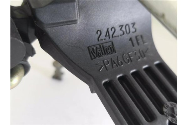Recambio de maneta exterior delantero izquierda para toyota avensis berlina (t22) 1.6 luna (4-ptas.) referencia OEM IAM 242303  