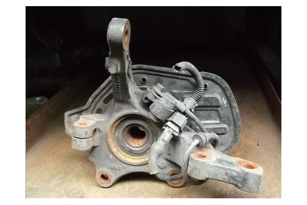 Recambio de mangueta delantero izquierda para opel meriva 1.7 dti referencia OEM IAM   