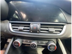 Recambio de tobera superior central ventilacion salpicadero para alfa romeo giulia (952) 2.2 super referencia OEM IAM 156138237 