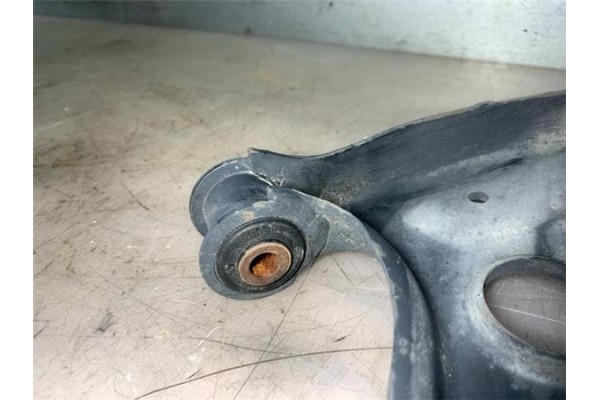 Recambio de brazo inferior delantero izquierdo para seat ibiza berlina (6j5) 1.2 referencia OEM IAM 6R0407151F 110049410 6R04071