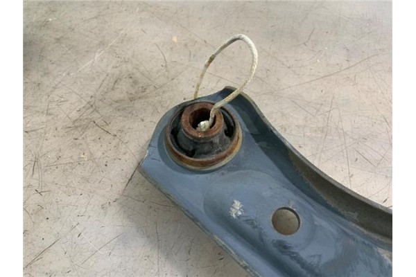 Recambio de brazo inferior delantero derecho para nissan micra iv (k13k/kk) 1.2 referencia OEM IAM 545001HA6A 7201154R 545011HA6