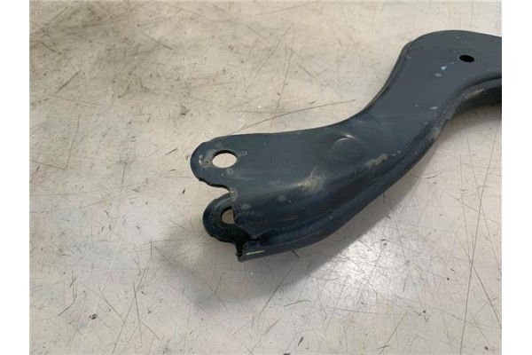 Recambio de brazo superior trasero derecho para toyota c-hr (x10) 2.0 hibrido referencia OEM IAM 48770F4010 ADBP860165 48790F401