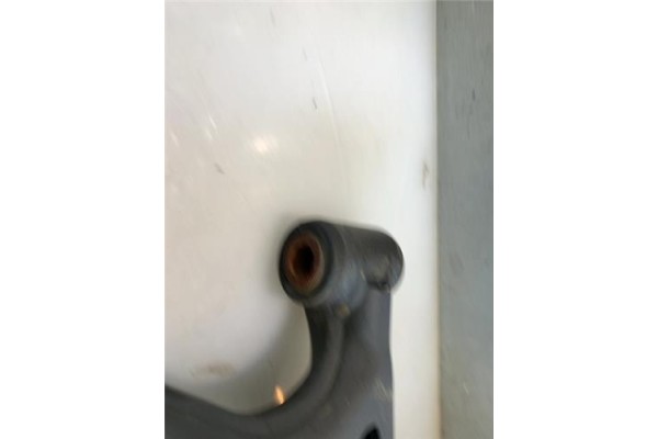 Recambio de brazo inferior delantero izquierdo para toyota c-hr (x10) 2.0 hibrido referencia OEM IAM 48780F4010 ADBP860158 48760