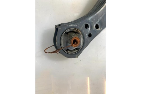 Recambio de brazo inferior delantero derecho para toyota c-hr (x10) 2.0 hibrido referencia OEM IAM 4806810130 BCA7785 4333009631