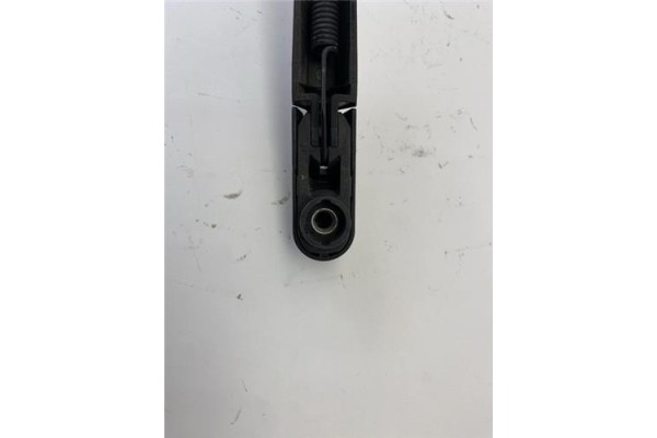 Recambio de brazo limpiaparabrisas trasero para peugeot 2008 1.6 hdi referencia OEM IAM 80010557  