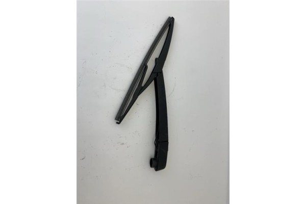 Recambio de brazo limpiaparabrisas trasero para peugeot 2008 1.6 hdi referencia OEM IAM 80010557  