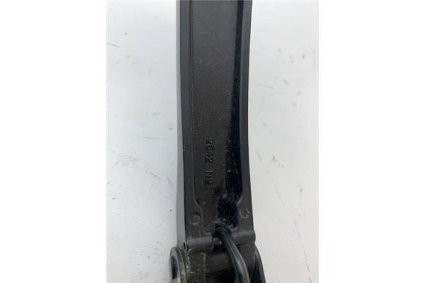 Recambio de brazo limpiaparabrisas delantero derecho para nissan micra v (k14) 1.5 acenta referencia OEM IAM 2642N2  