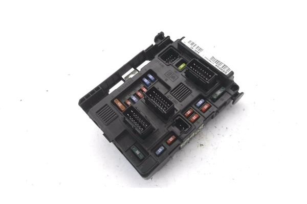 Recambio de caja fusibles/rele para citroen xsara picasso 1.6 hdi referencia OEM IAM 965061848000 U118470003 