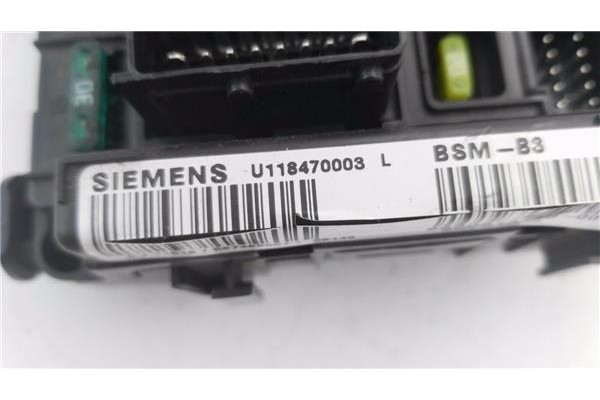 Recambio de caja fusibles/rele para citroen xsara picasso 1.6 hdi referencia OEM IAM 965061848000 U118470003 