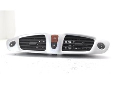 Recambio de rejilla entrada de aire para renault grand scénic iii (jz0/1_) 1.5 dci referencia OEM IAM 682600036R 682605284R 