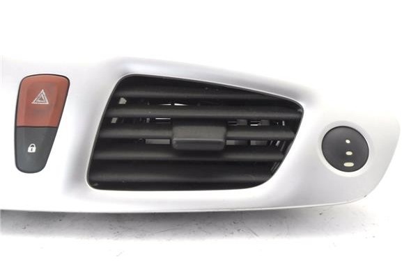 Recambio de rejilla entrada de aire para renault grand scénic iii (jz0/1_) 1.5 dci referencia OEM IAM 682600036R 682605284R 