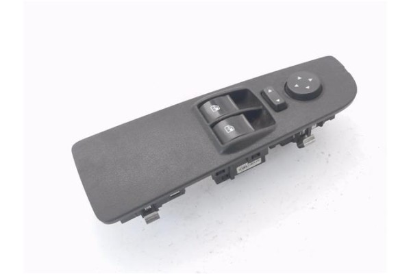 Recambio de mando elevalunas delantero izquierdo para fiat punto / grande punto (199) 1.3 d multijet referencia OEM IAM 73547465