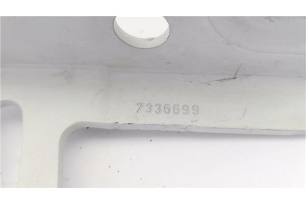 Recambio de bisagra capo izquierda para bmw serie 1 berlina 5p (f20) 2.0 116d referencia OEM IAM 13989610 7336699 