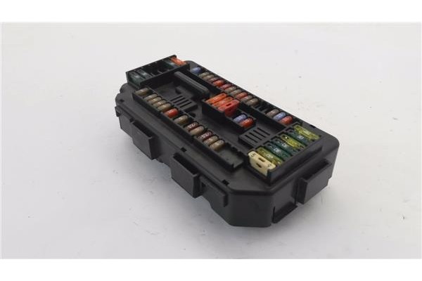 Recambio de caja fusibles/rele para bmw serie 1 berlina 5p (f20) 2.0 116d referencia OEM IAM 933787901 28062014 