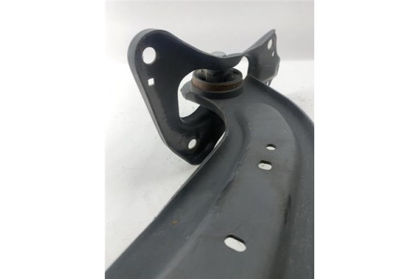 Recambio de brazo inferior trasero izquierdo para toyota c-hr (x10) 2.0 hibrido referencia OEM IAM 48780F4010 ADBP860158 48760F4
