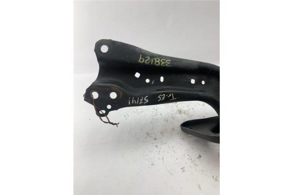 Recambio de brazo inferior trasero izquierdo para toyota c-hr (x10) 2.0 hibrido referencia OEM IAM 48780F4010 ADBP860158 48760F4