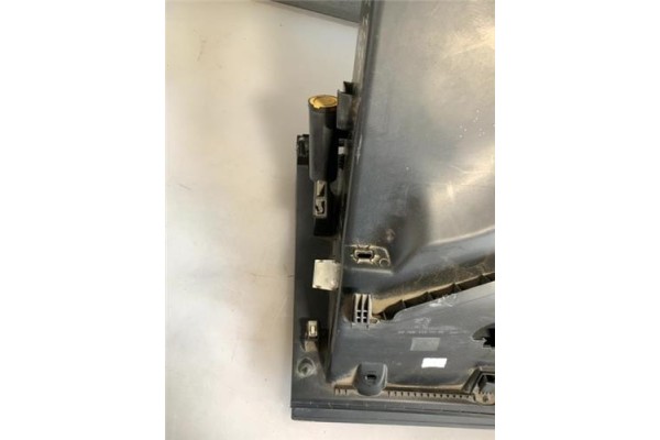Recambio de guantera salpicadero para peugeot 208 1.2 access referencia OEM IAM 9673811277  