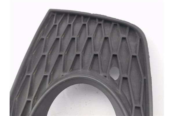 Recambio de rejilla paragolpes delantero derecha para seat ibiza sc (6j1) 1.2 emoción referencia OEM IAM 6J0853666A  