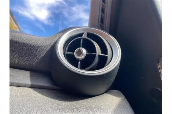 Recambio de tobera superior derecha ventilacion salpicadero para alfa romeo giulia (952) 2.2 super referencia OEM IAM 156110176 