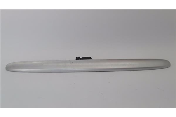 Recambio de moldura porton trasero para bmw serie 3 coupe (e46) 2.5 323 ci referencia OEM IAM 51130000051 51137031085 