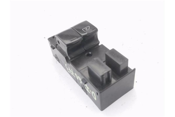Recambio de mando elevalunas delantero izquierdo para nissan nv200 furgón 1.5 dci referencia OEM IAM   